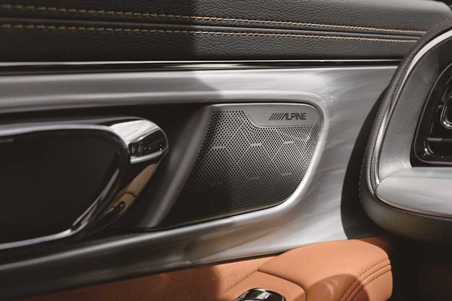 Speakers View of GAC GS8 Traveller