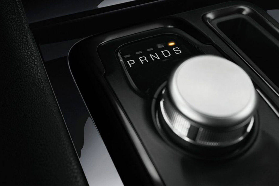 Center Controls of Chrysler 300