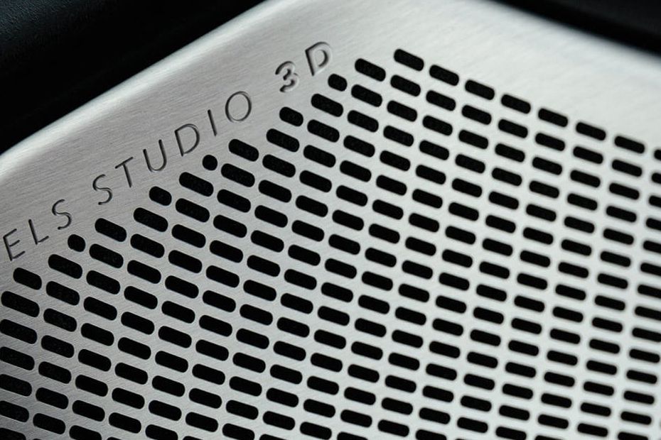 Speakers View of Acura TLX
