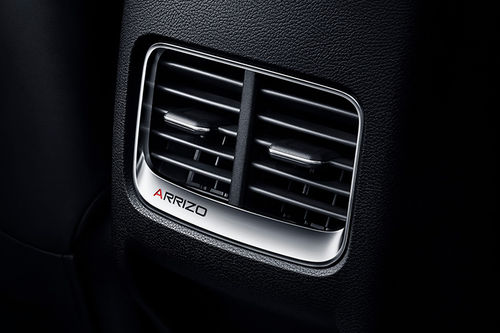Arrizo 6 Rear AC Controls