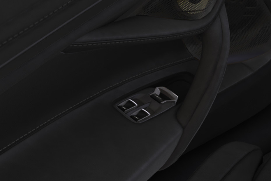 McLaren 750S Drivers Side In Side Door Controls