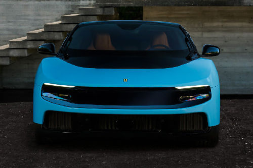 Full Front View of Luce