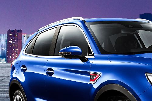 Hongqi HS5 (2022-2024) Drivers Side Mirror Front Angle