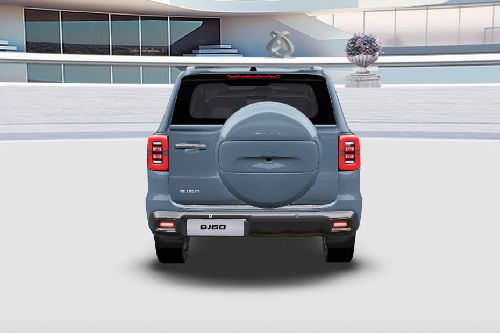 Full Rear View of BAIC BJ60