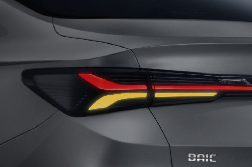 EU5 Plus Tail light