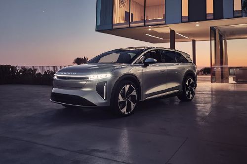 Lucid Gravity Touring