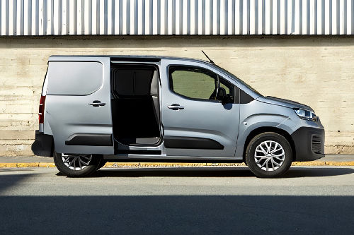 Doblo Medium Angle Front View