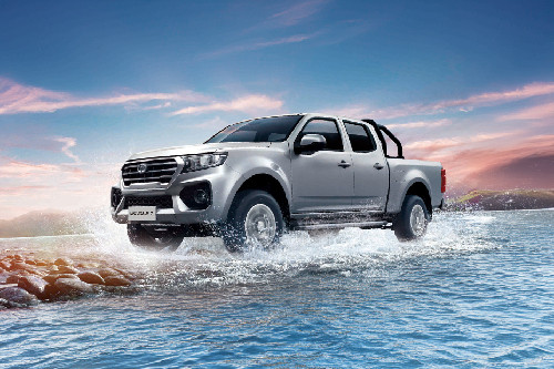 Wingle 7 Front angle low view