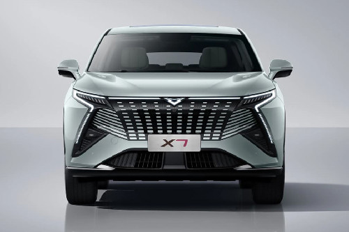 Full Front View of X7