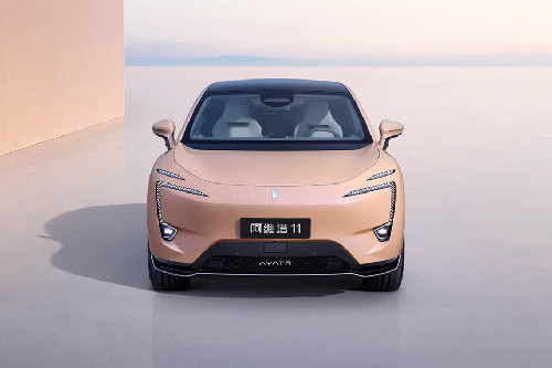 Full Front View of 11