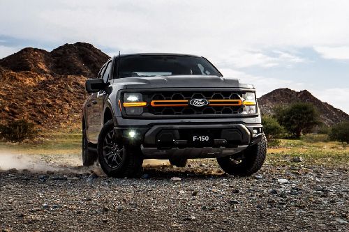 Ford F-150 Raptor  Front Angle High View