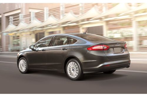 Rear Cross Side View of Ford Fusion