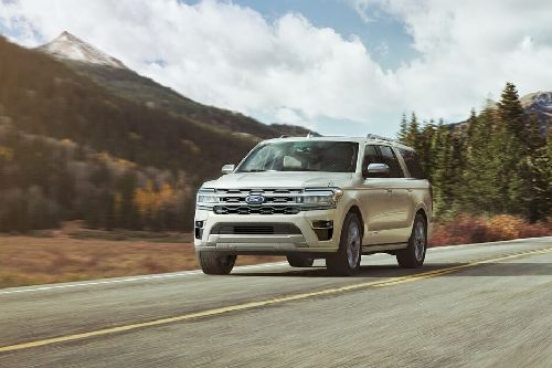 Ford Expedition (2022-2024) Front Side View