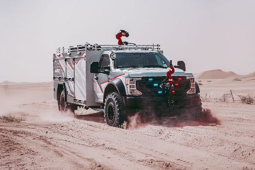 Ford Super Duty Chassis Cab Front Medium View