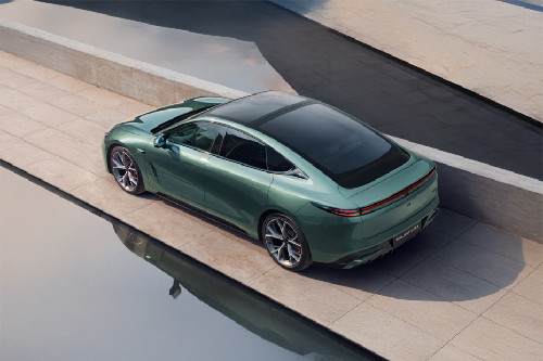 Rear Medium View of EXEED ES