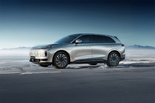 Rear Cross View of EXEED ET