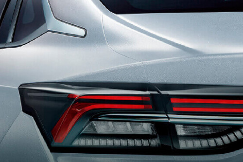 Shine Max Tail light