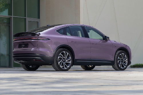 EC6 Rear Medium Side View