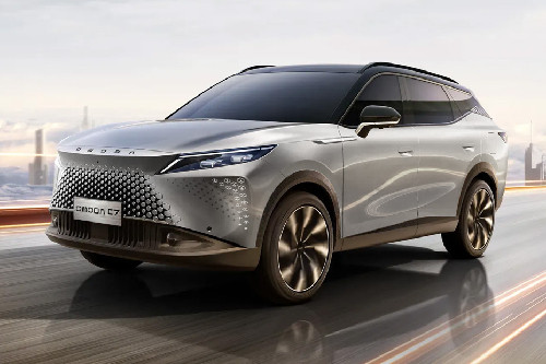 C7 Front angle low view