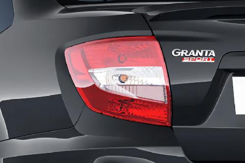 Granta Sport Sedan Tail light