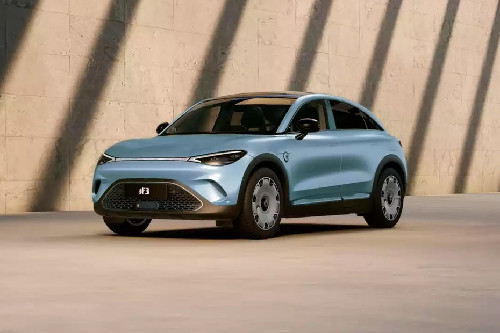 3 Front angle low view