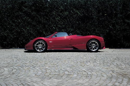 Zonda Side view