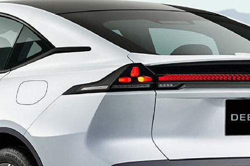 L07 Tail light