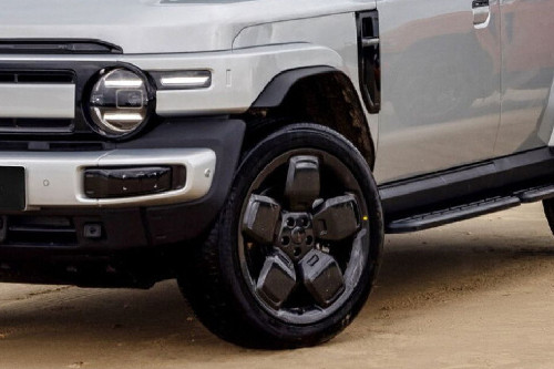 V23 Wheel
