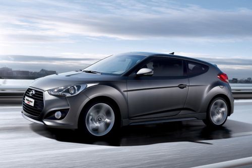 Veloster Turbo  Front angle low view