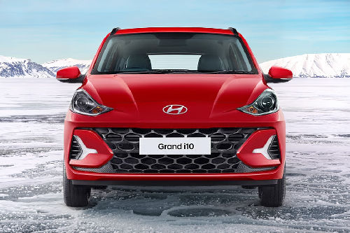 Full Front View of Grand i10