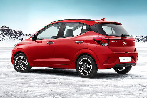 Rear Cross Side View of Hyundai Grand i10