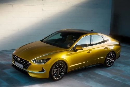 Hyundai Sonata (2021-2023) Front Side View