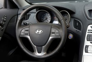 Genesis Coupe Wheel