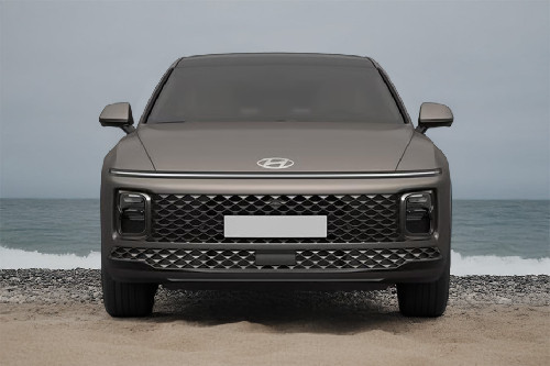 Full Front View of Azera