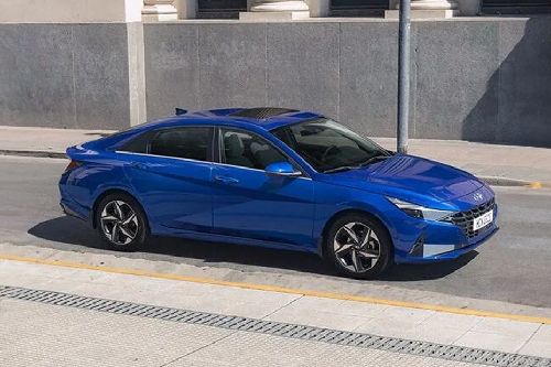 Hyundai Elantra (2021-2024) Front Cross Side View