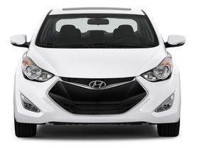 Full Front View of Elantra Coupe