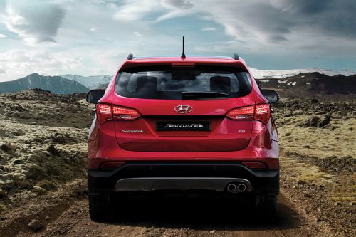 Full Rear View of Hyundai Santa Fe (2012-2021)