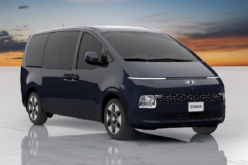 Hyundai Staria Front Medium View