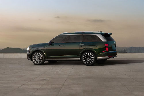 Rear Cross View of Hyundai Palisade