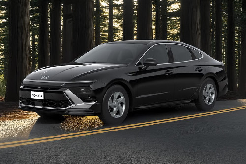 Hyundai Sonata Front Side View