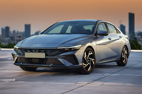 Elantra Front angle low view