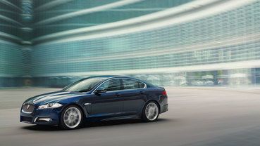 Jaguar XF Portfolio Side Medium View