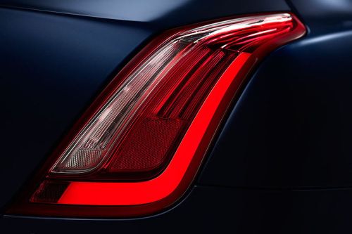 XJ Tail light