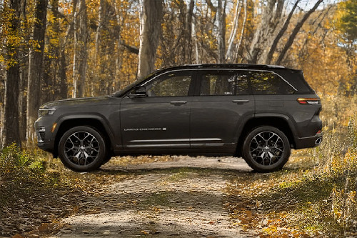 Grand Cherokee Side view