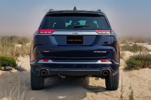 Full Rear View of Jeep Commander