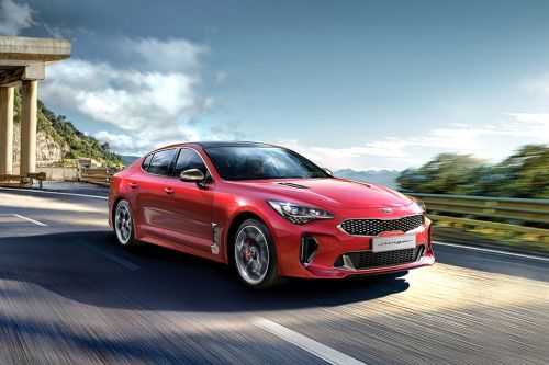 KIA Stinger Front Cross Side View