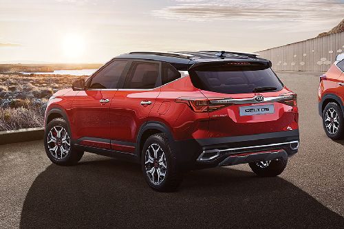 Rear Cross Side View of KIA Seltos (2022-2023)