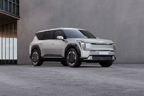 KIA EV9 Front Medium View