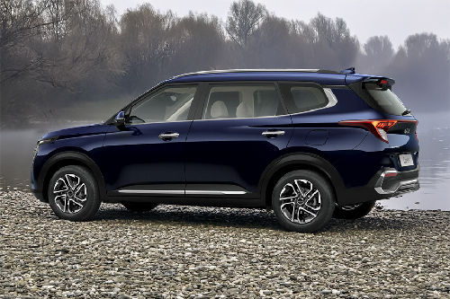 Rear Cross View of KIA Carens (2023-2024)