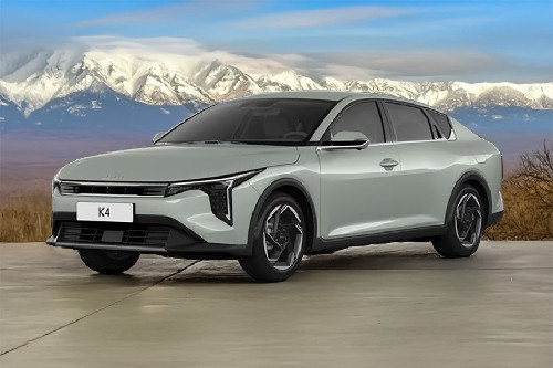 KIA K4 Front Side View